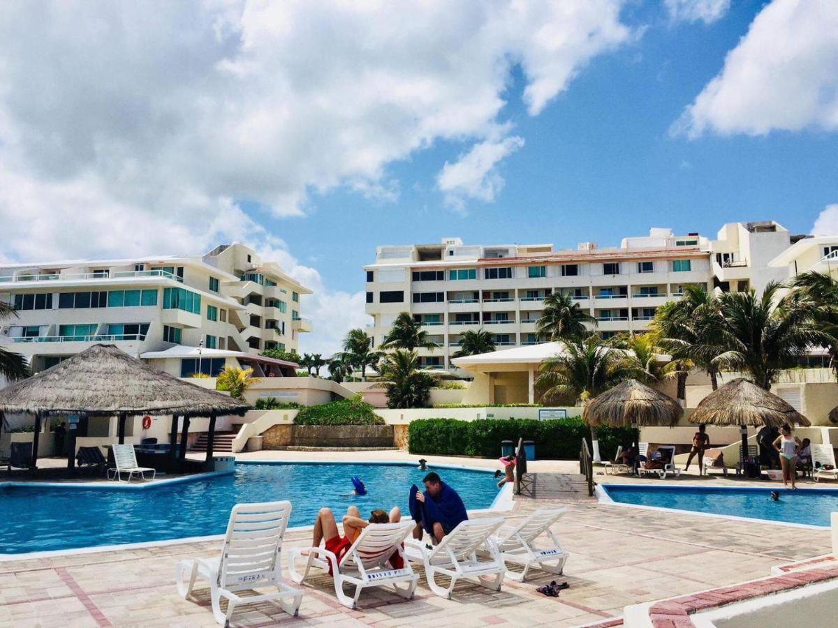 Brisas Sunset Apartment Cancún Exteriör bild