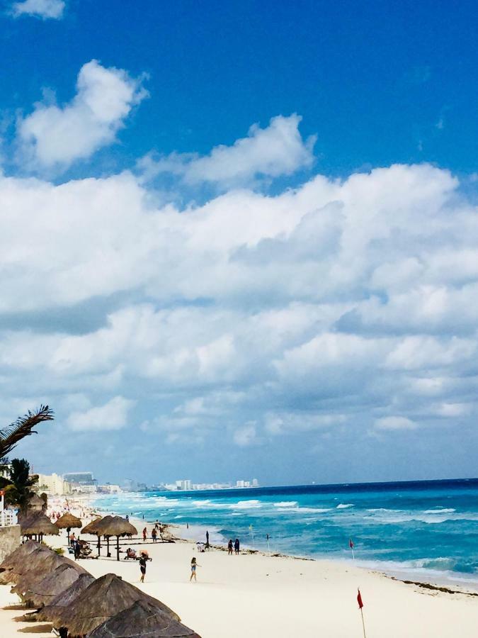 Brisas Sunset Apartment Cancún Exteriör bild